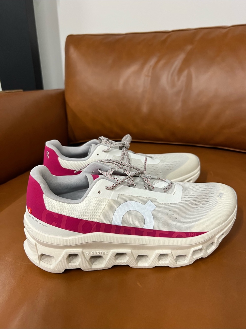 On Running WOMENS CLOUDMONSTER IVORY GRENADINE 10.5 WOMENS